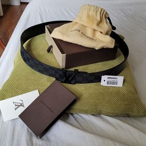 Pre loved damier Louis Vuitton mens belt.